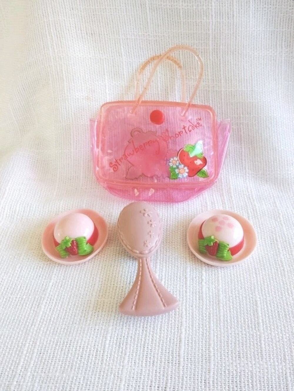 Strawberry Shortcake Bandai Mini Tote Two Hats Brush 2002